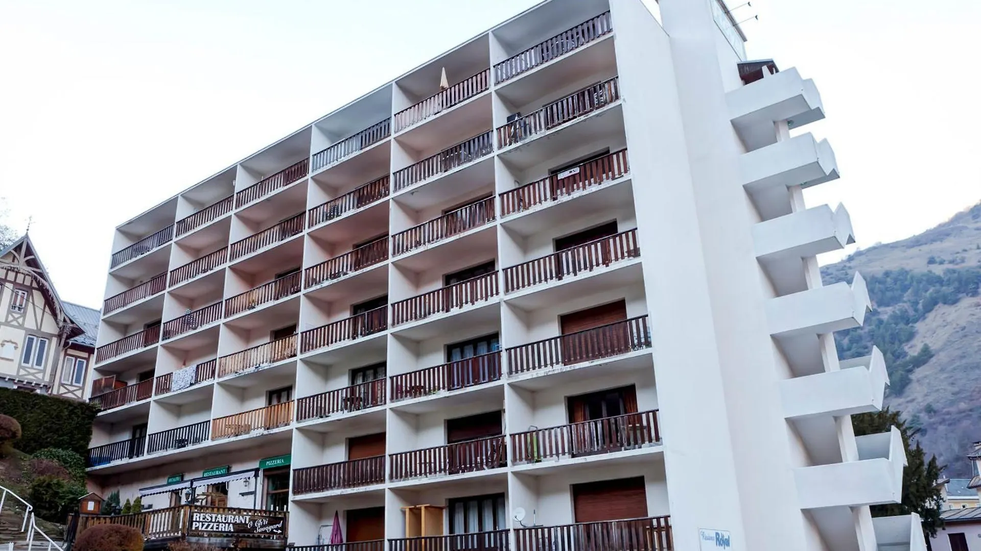 Studio Pour 2 Avec Balcon, Wifi Et Parking A Brides-Les-Bains - Fr-1-512-226 France